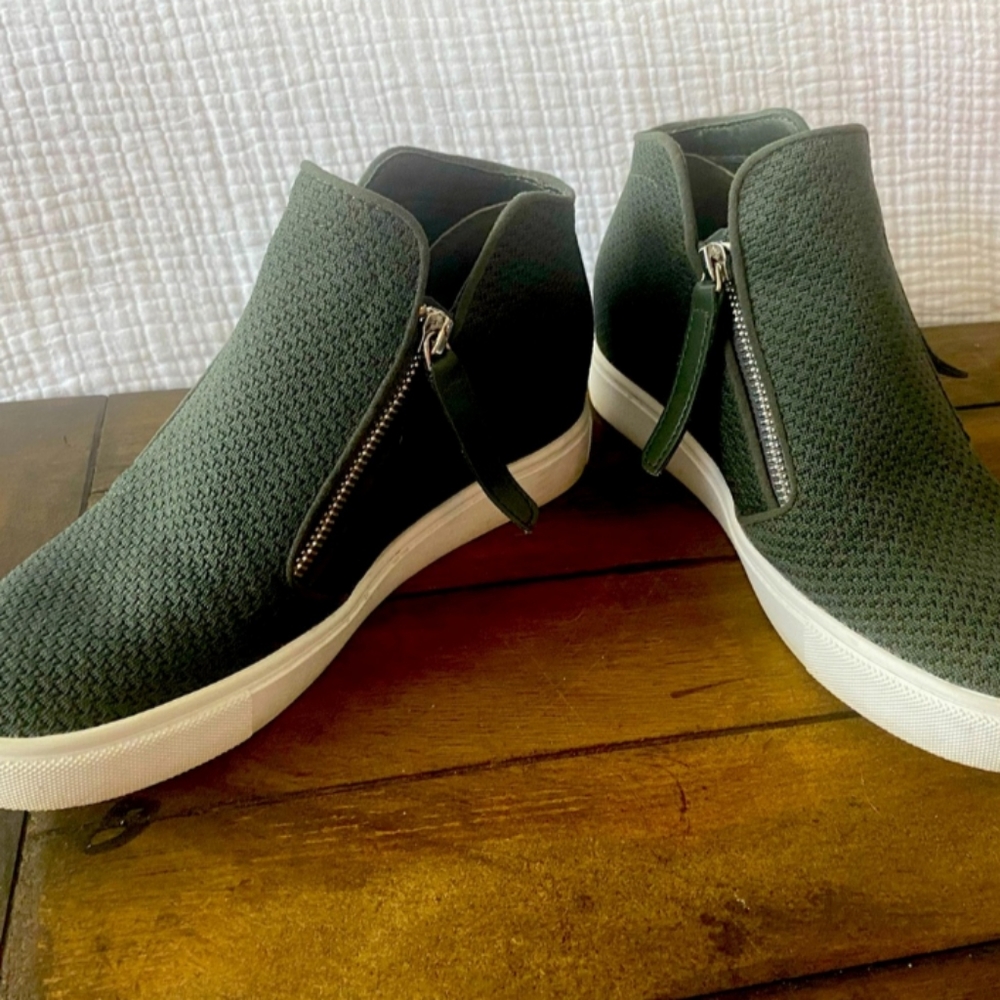 Steve Madden hidden wedge sneakers